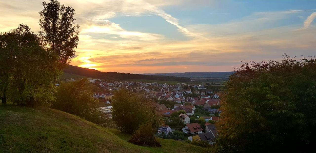 Villa Unter Dem Schloss Cleebronn Bagian luar foto